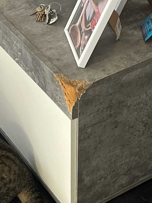 Móvel de sala com gavetas