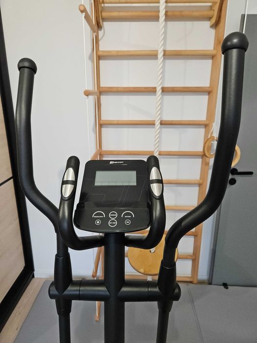 Orbitrek elektromagnetyczny HS-050C Frost Hop Sport (czarno-szary)