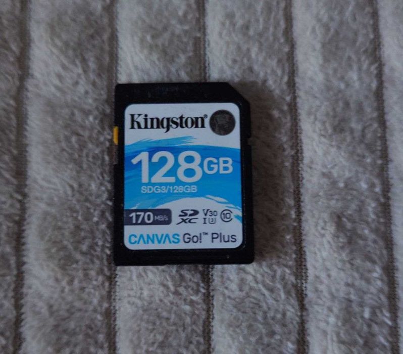 Карта пам'яті 128Гб