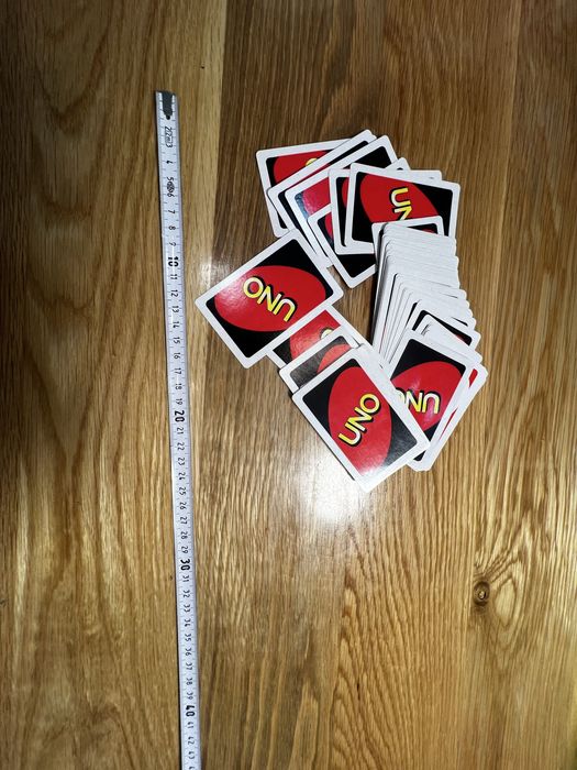 Gra karcian uno + 4