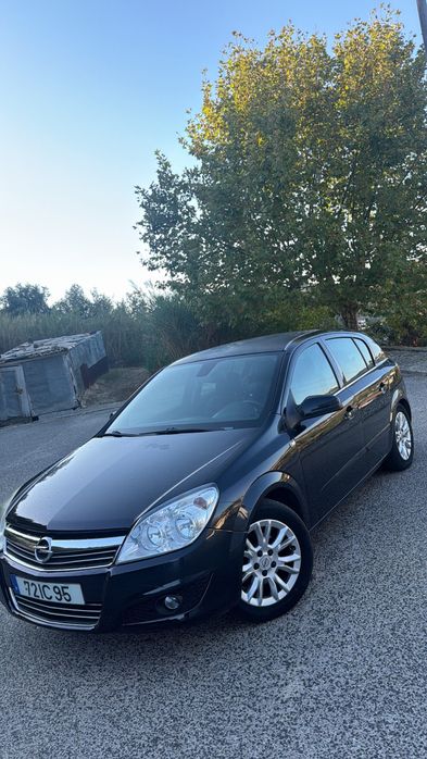 Opel Astra 1.3 ctdi foto 2