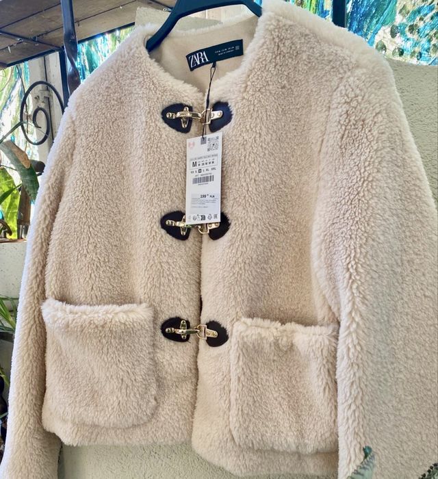 Futro beżowe Zara