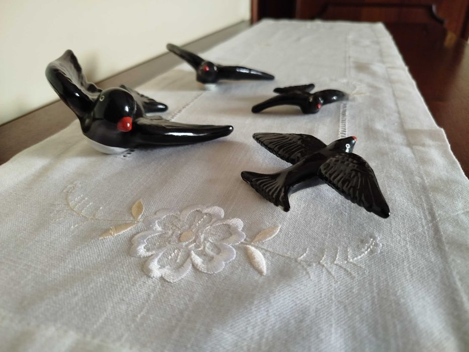 Andorinhas em louça
