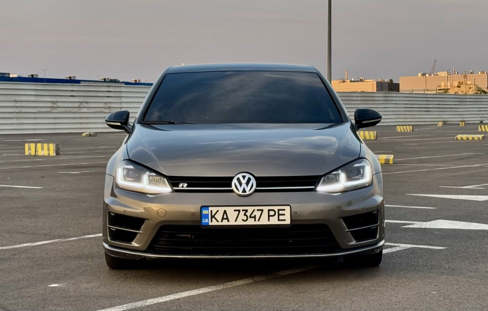 Volkswagen Golf R 2015