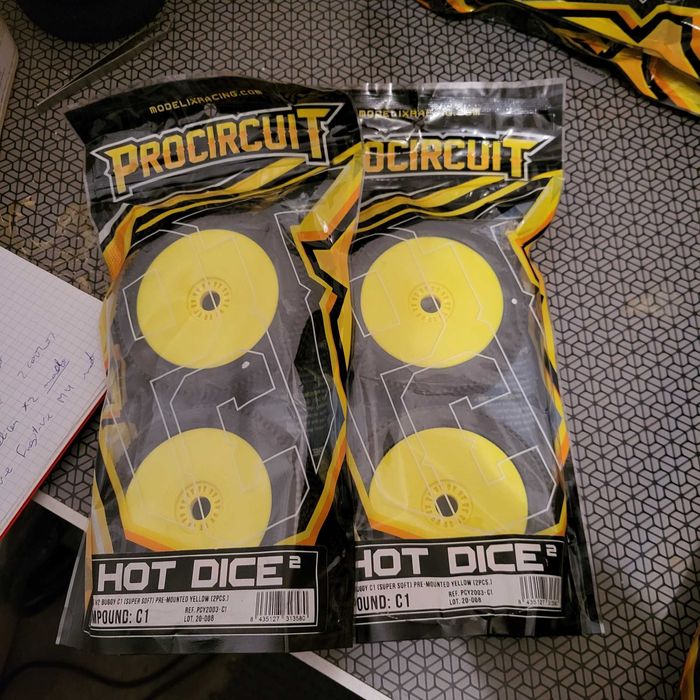 Pneus Procircuit Novos