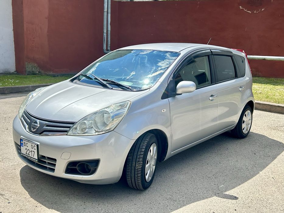 Продаж Nissan Note 2012 рік