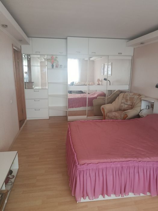 Продаю 3к/кв- студия пр.Мира 14/15 79/46/11  43000$
