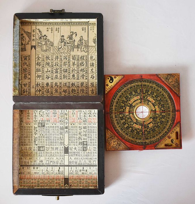 Zabytkowy chiński kompas