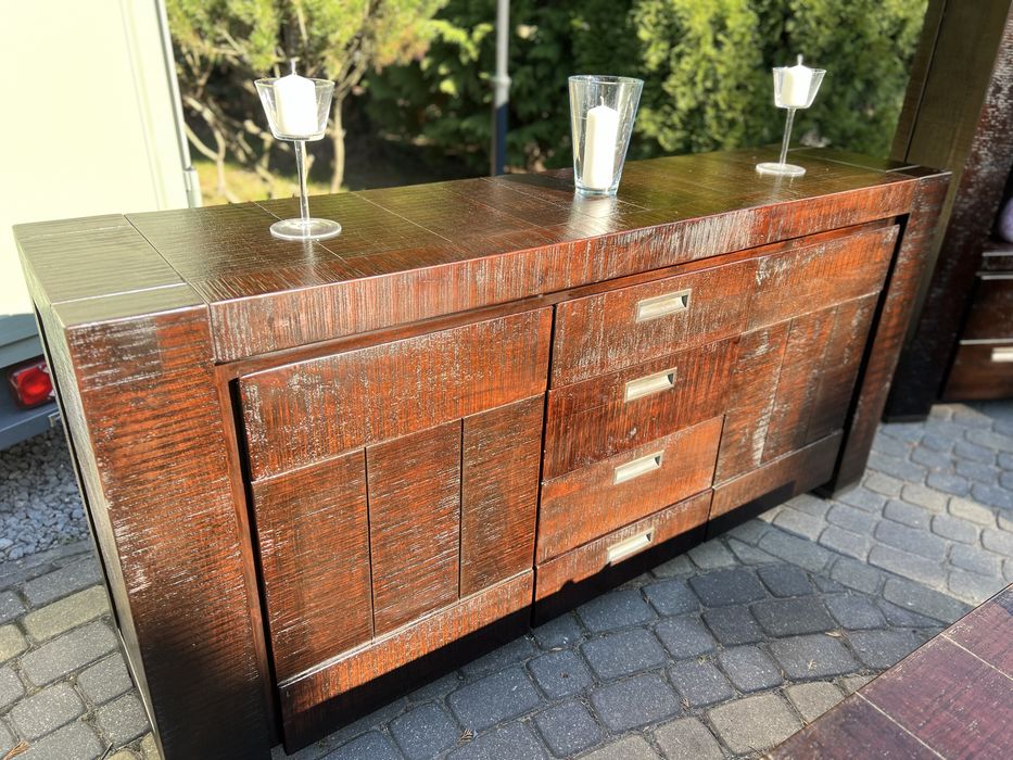 Zestaw mebli drewnianych – komoda + witryna + stół + ława + RTV-