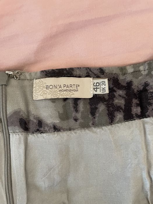 Szara spódniczka na podszewce