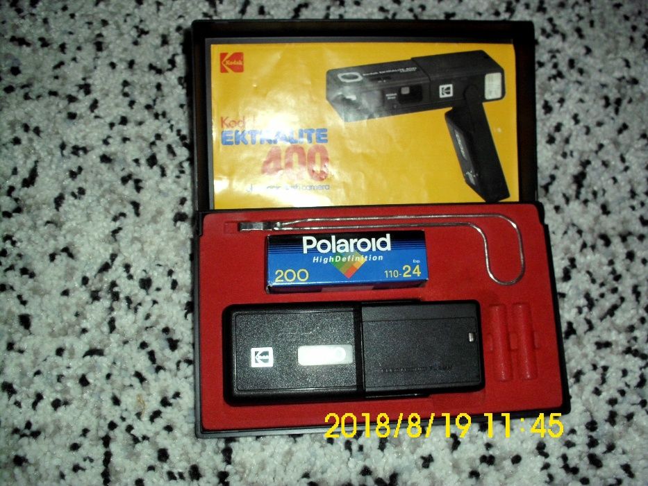 vende/se uma máquina fotográfica