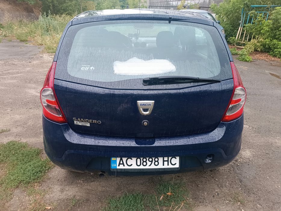 Продам Дачіа Сандеро  2010 бензин 1.15.
