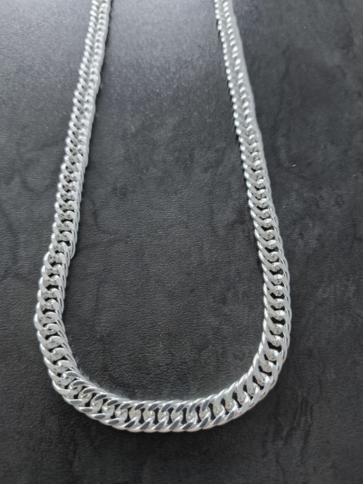 Łańcuszek srebrny 60 cm. Waga 37,55 g.