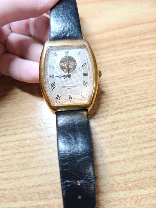 Продам часы Frederique constant