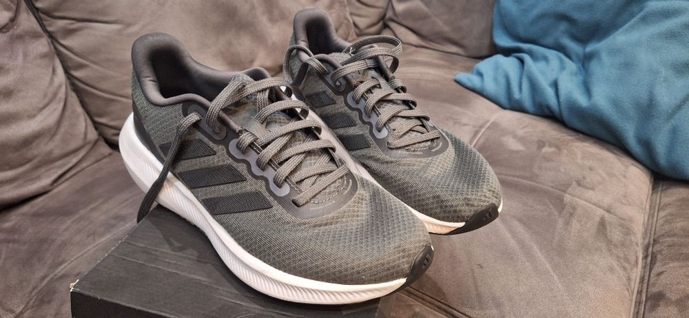 Buty do biegania Adidas Runfalcon 3.0 roz. 41 1/3,