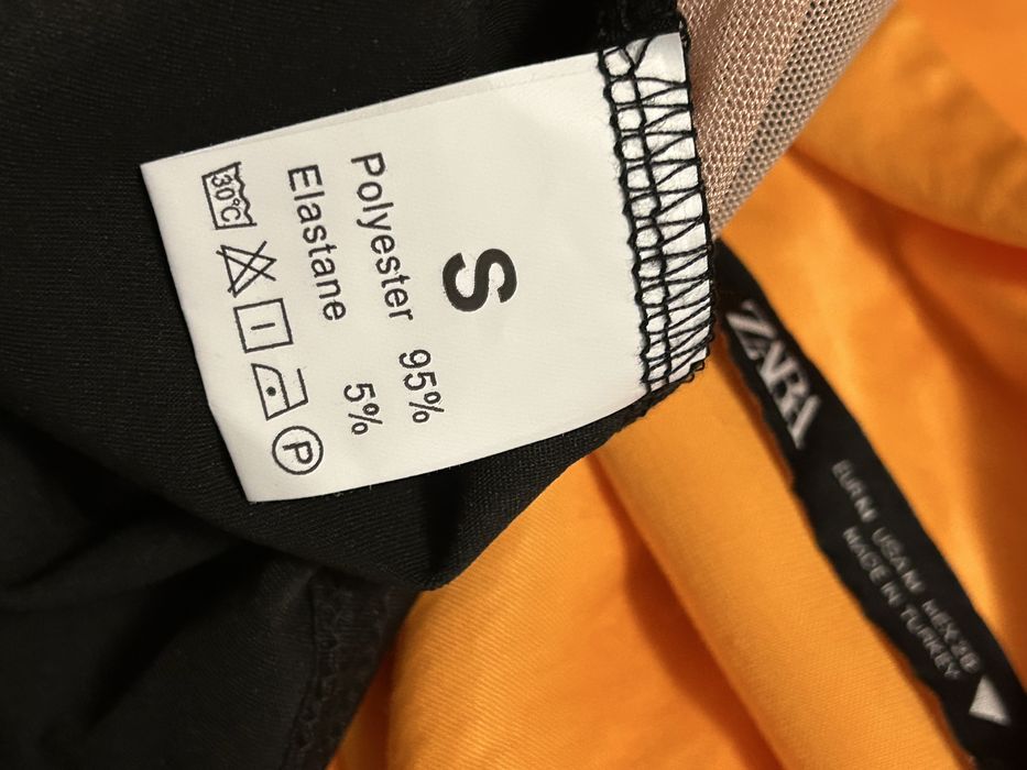 Сукня Zara.  p&b