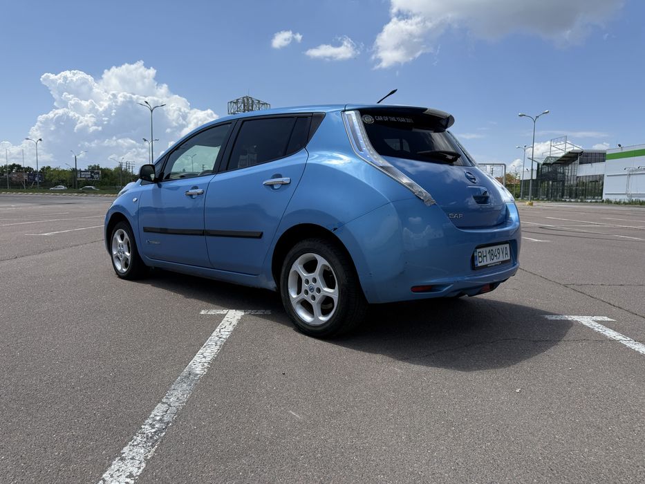 Nissan Leaf  запас хода 90 км(eco)