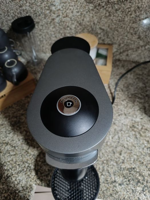 Nespresso VertuoPlus Deluxe Titan