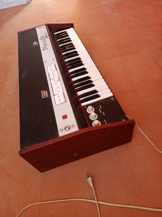 Organy Solina-A211 i Transiston AB-1