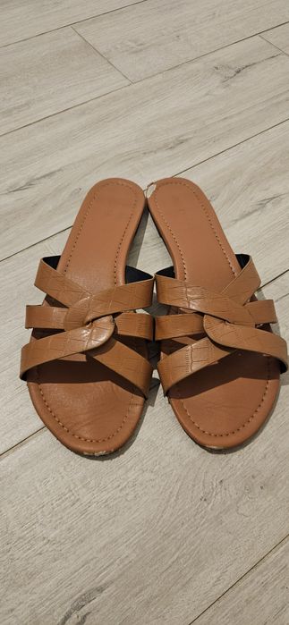 Klapki Sinsay, H&M rozm. 39-40