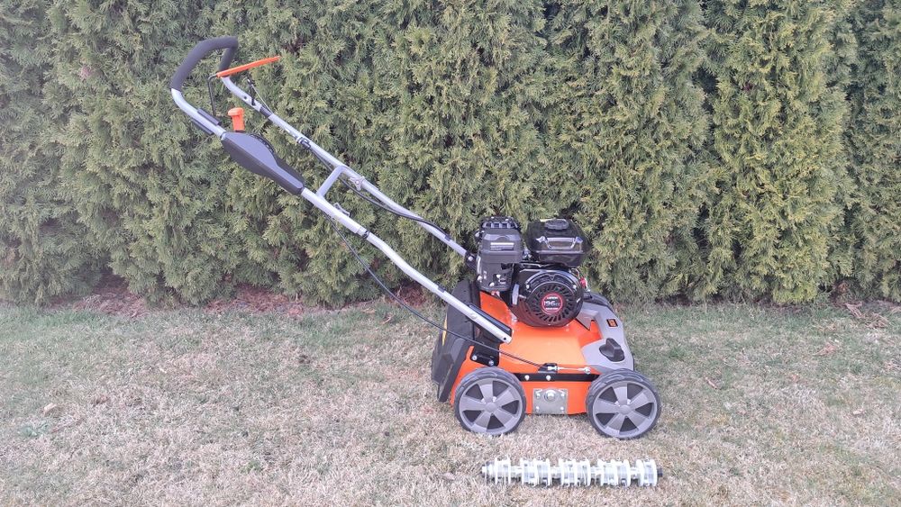 Wynajem Wertykulator spalinowy  Bieruń, Tychy, Oświęcim, Brzeszcze.