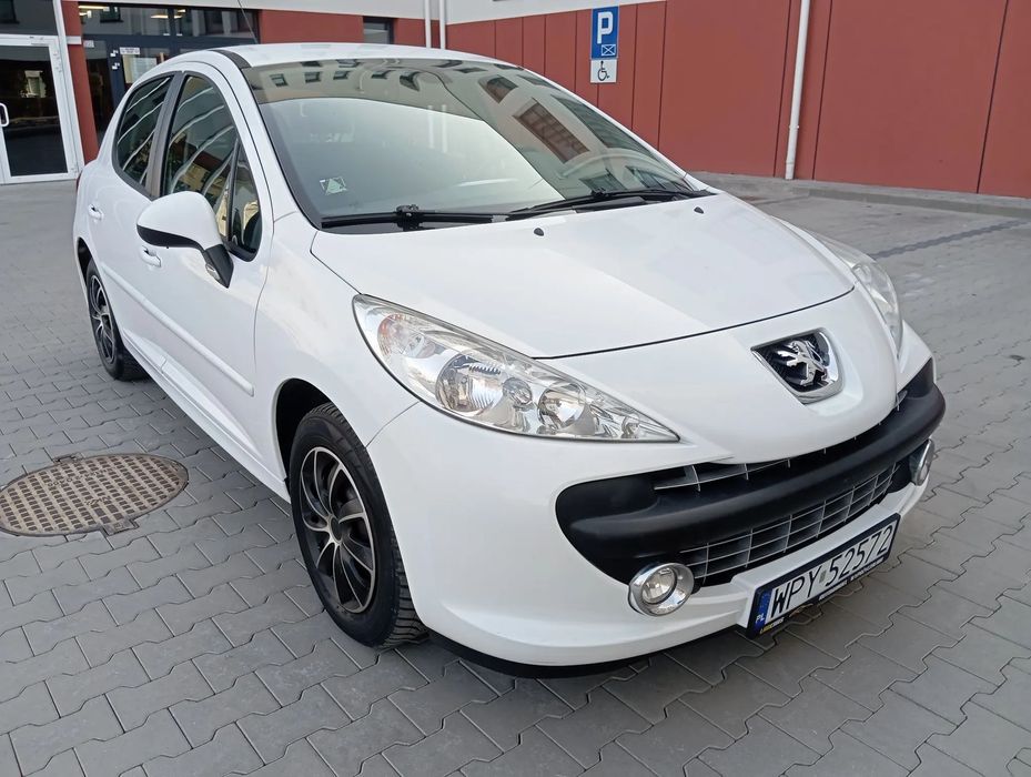 Peugeot 207 Klimatronik Elektryka 1.6 16V 120KM przebieg tylko 121tys km