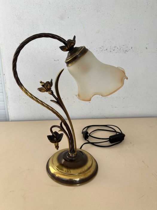 Candeeiros antigos em Latão