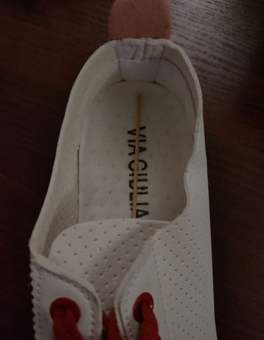 Buty sportowe ażurowe