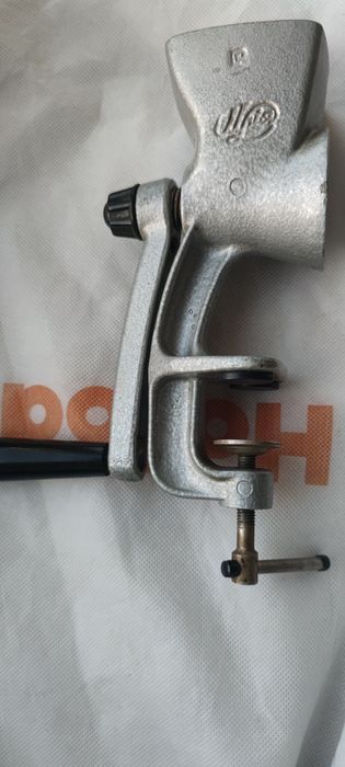 Ручная кофемолка ,,Мрия". Сделано в СССР. Отличное состояние.