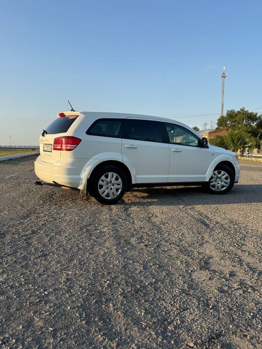 Продам DODGE journey