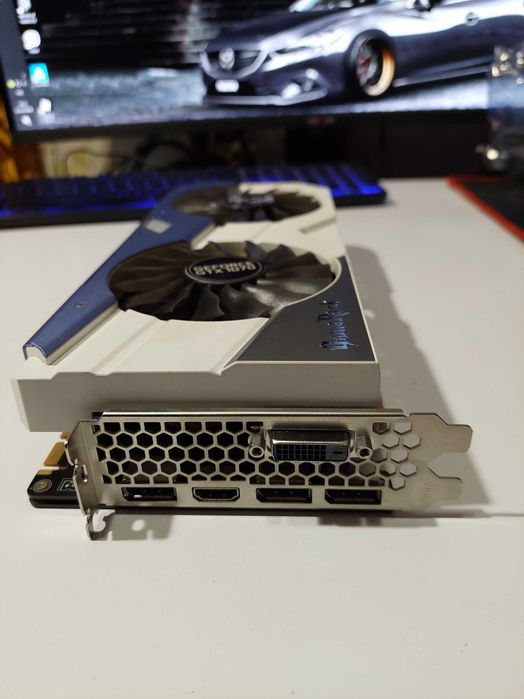 мою великолепную Palit GeForce GTX 1070 GameRock 8Gb