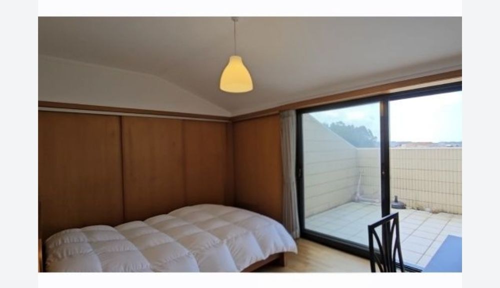 T2 Duplex com 2 Suítes, Terraço e Box em Condomínio Fechado