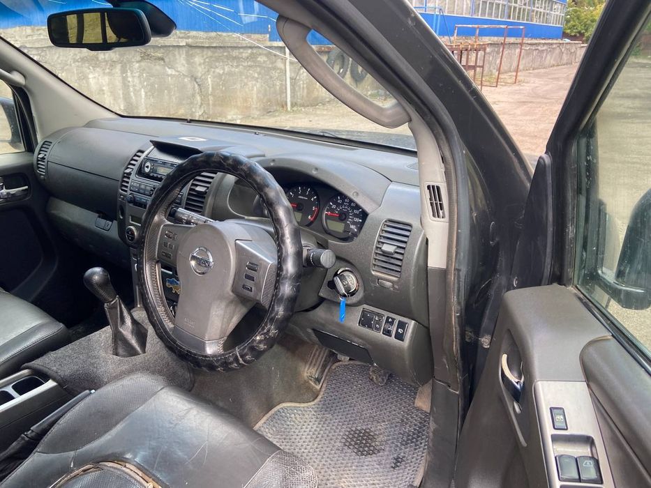 Nissan Navara D40(Ніссан Навара Д40) 2,5 дизель 2006 рік Механіка Повний привід 4Х4 Гарний Пікап