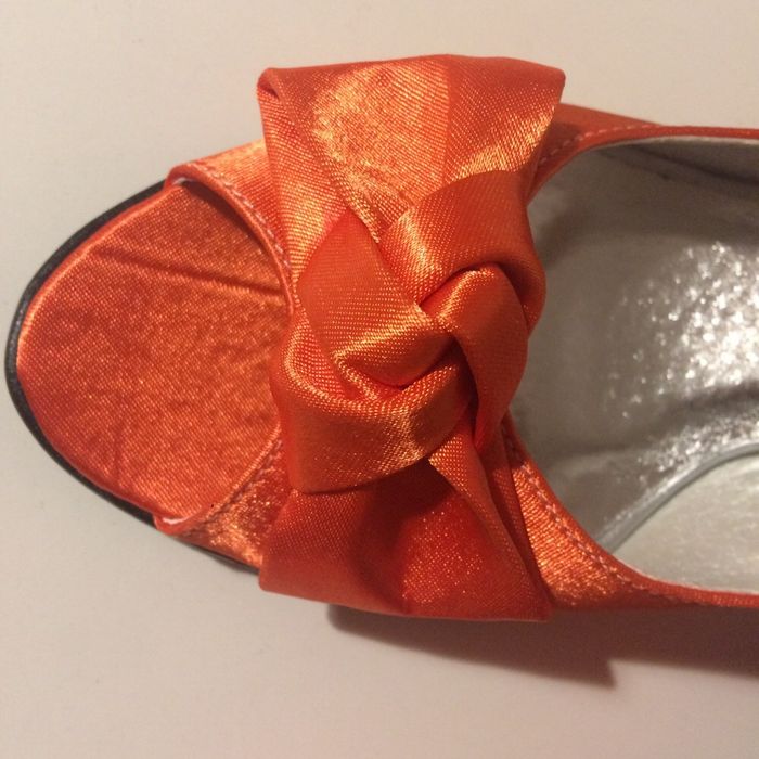 Buty czółenka pomarańczowe r.36