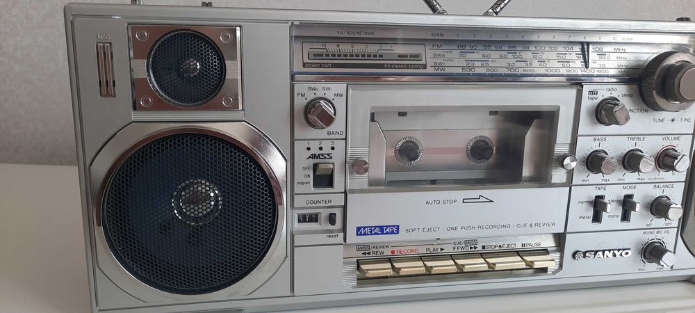 Магнитола SANYO M7900K