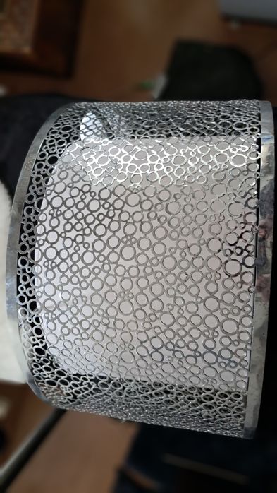 Vendo candeeiro tecto _ Ikea
Diâmetro 40cm, prateado.
30,00 €