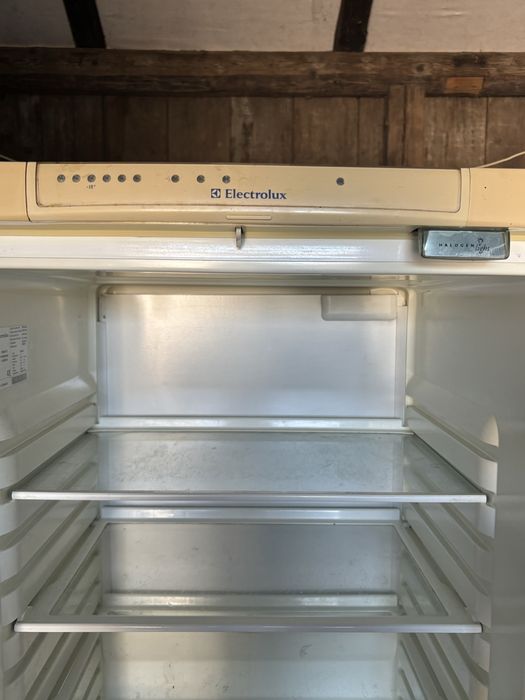 Холодильник Electrolux б/в