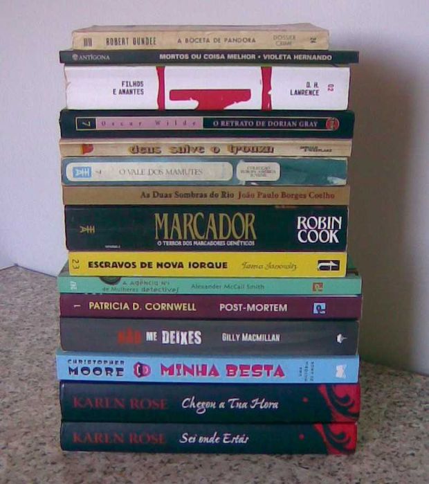 Lote com 70 livros - para desocupar - venda individual