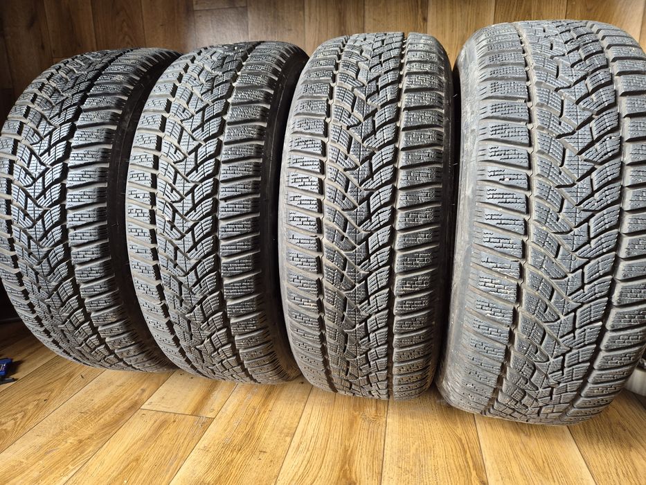 205/55/16 Dunlop komplet zima 8,7mm 19r