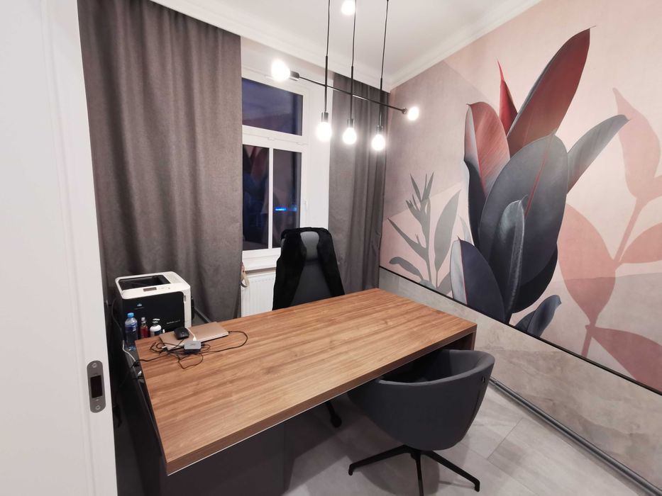 3 pokoje w ścisłym centrum – mieszkanie lub biuro -Jelenia Góra
