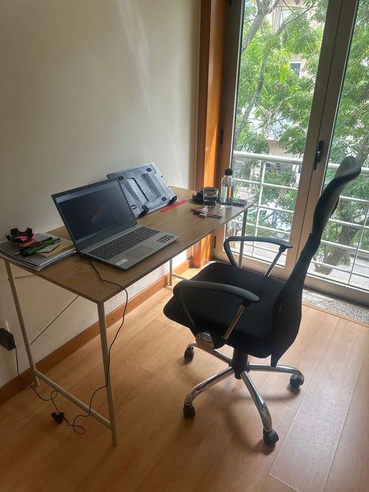 Conjunto Escritório – 2 Mesas + 2 Cadeiras, sendo 1 Diretor