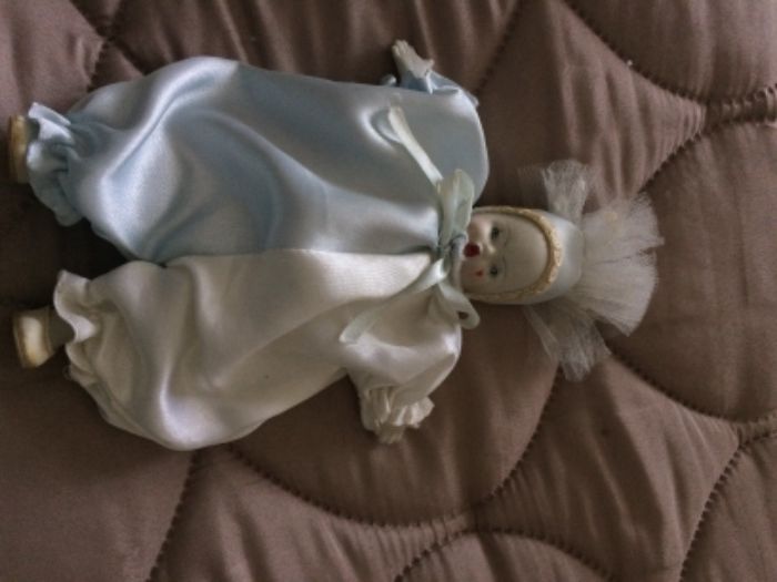 Bonecas de porcelana