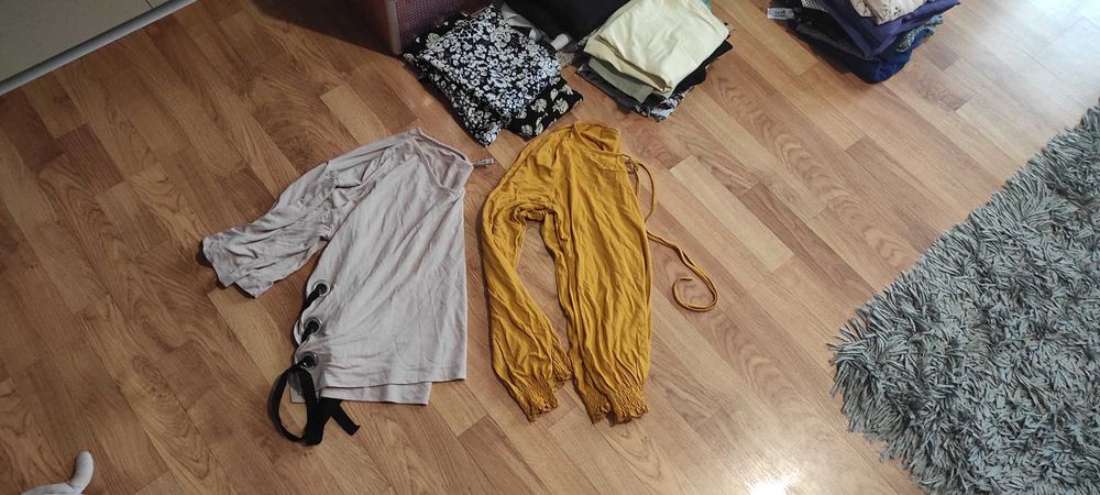 Ubrania bluzka spódnica spodnie sweter sukienka spodenki XS S 34 36 M