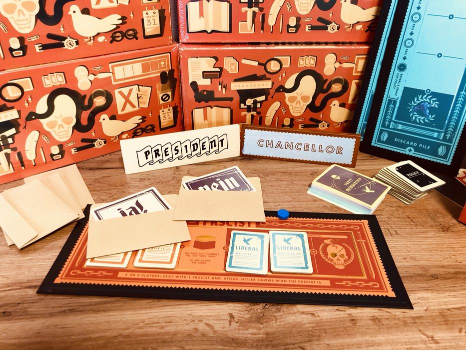 ХіТ! Secret Hitler Big Box (Таємний Гітлер, Секретний Гітлер) УКРАЇНСК