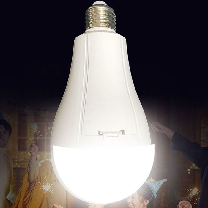 Лампа аварійного освітлення Акумуляторна лампа Е27 з  2 акум 18650