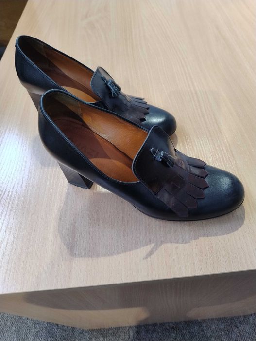 Buty że skóry naturalnej Quazi