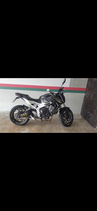 Honda cb650f segue para venda qualquer coisa entrar em contacto