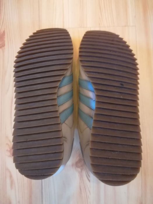 Sprzedam Obuwie Sportowe Firmy Adidas