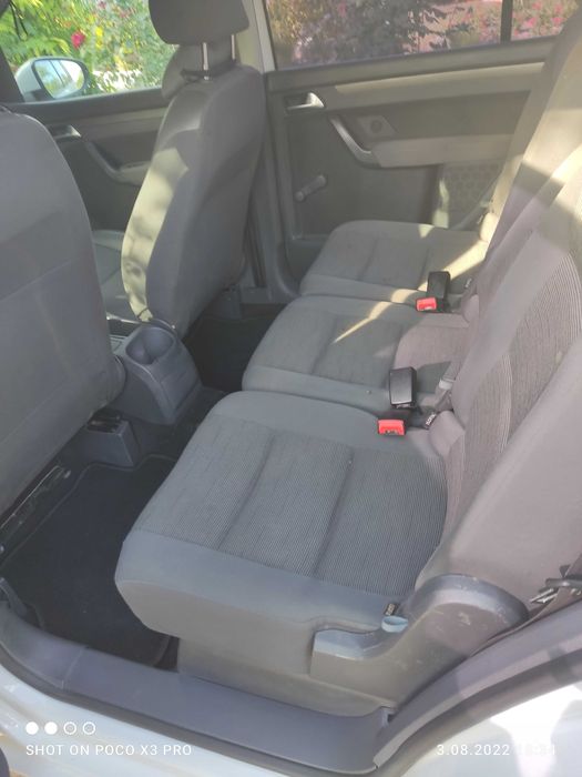 Продам машину Volksvagen Touran