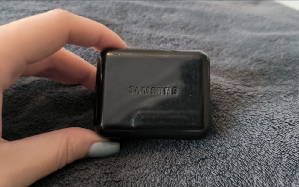 Etui na słuchawki Samsung